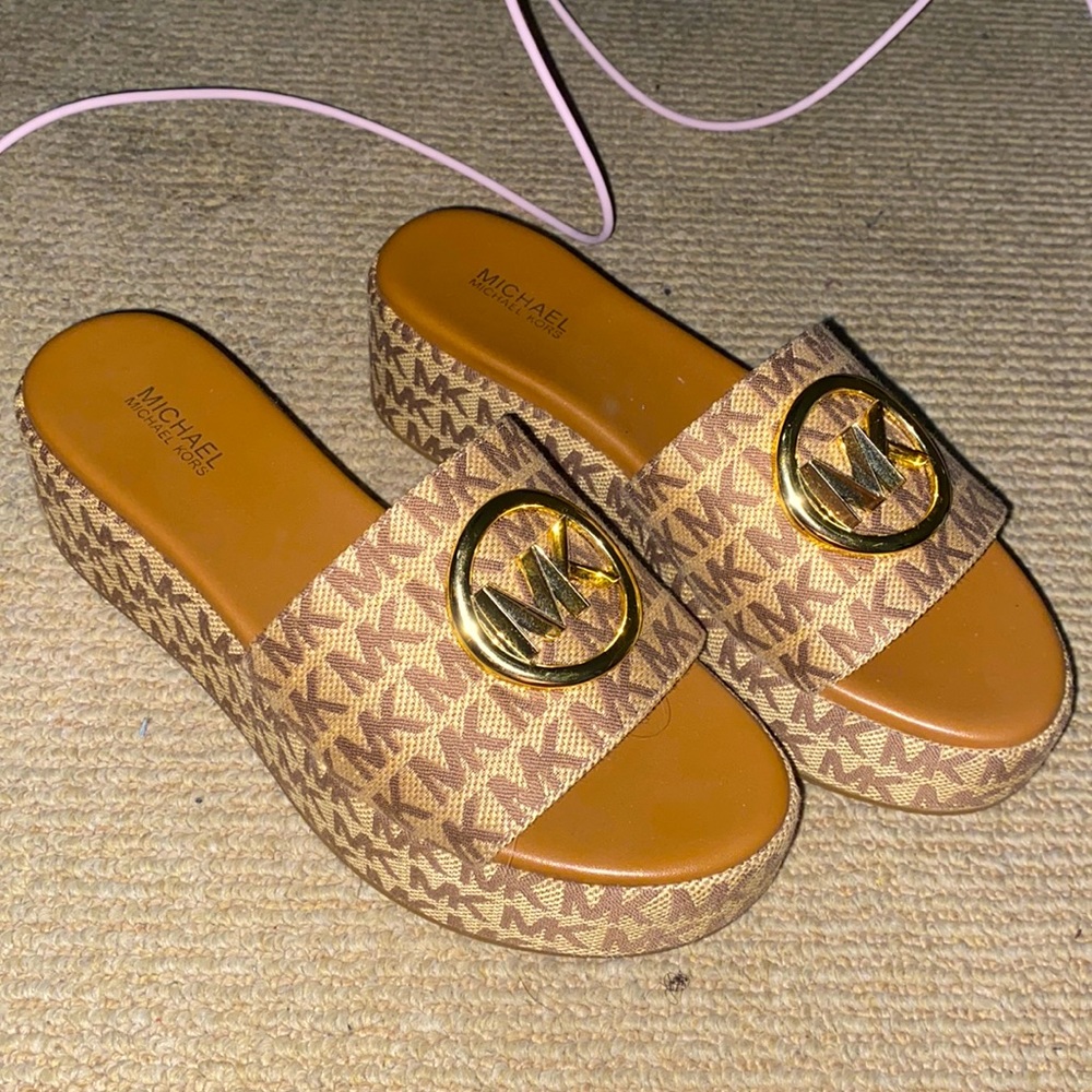 Mk platform sandals